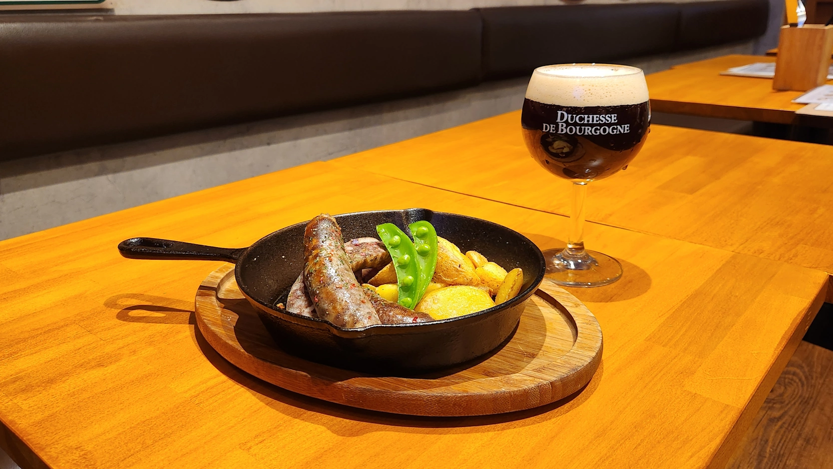 イノシシとシカの肉を使ったイタリア式のサルシッチャ　✕　ドゥシャス・デ・ブルゴーニュ